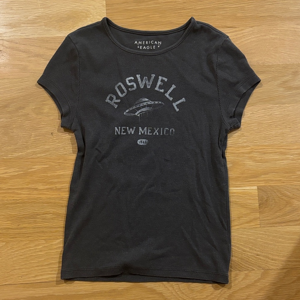 American Eagle Gray Graphic Tee